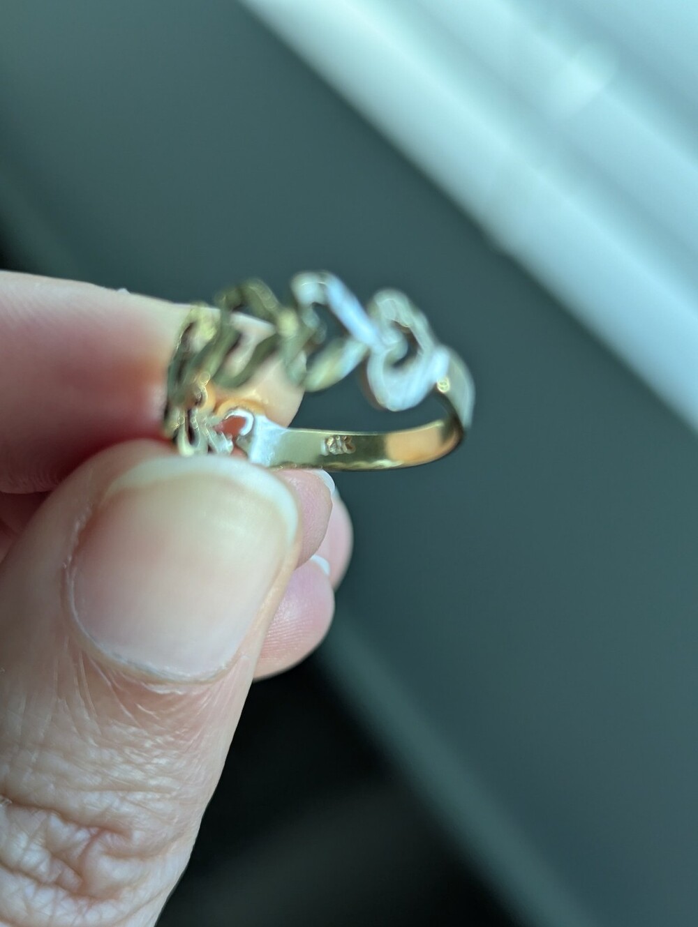 14K Yellow Gold Heart Band Ring | Dainty Stackable Fine Jewelry | Size 5 - Picture 2 of 7
